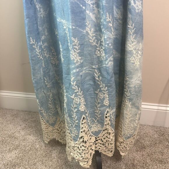 Line & Dot Maxi sleeveless Dress - Picture 3 of 13